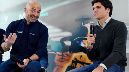 Antonio Lobato, narrador de DAZN para la Formula Uno.