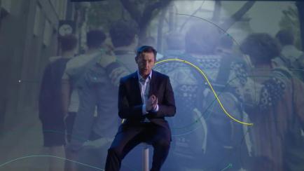 Javier Ruiz en una promo de su nuevo programa en TVE.