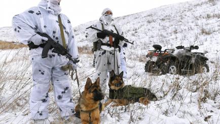 Militares rusos.