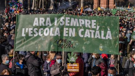 Manifestación a favor del catalán en la escuela i en contra de la obligatoriedad de impartir el 25% de las clases en castellano.
