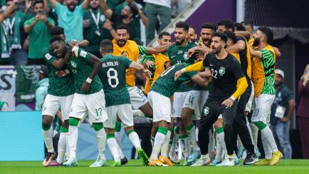 Los futbolistas de Arabia Saudí tras vencer a Argentina en el Mundial de Qatar.