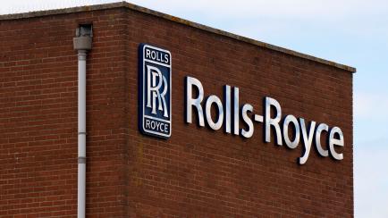 El cartel de la fábrica de Rolls-Royce en Filton, en 2020, en Bristol, Reino Unido.