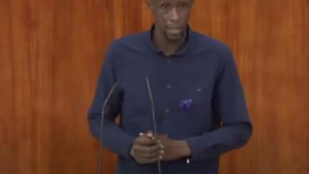 Serigne Mbayé, en la Asamblea de Madrid.