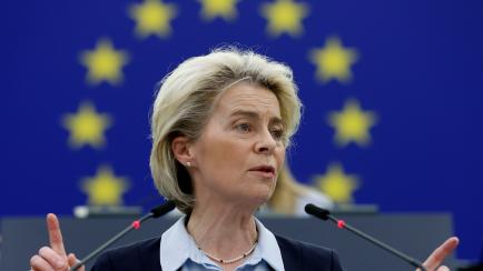 La presidenta de la Comisión Europea, Ursula von der Leyen, durante un debate sobre las conclusiones de la cumbre de Eurogrupo, el 6 de abril de 2022 en Estrasburgo.