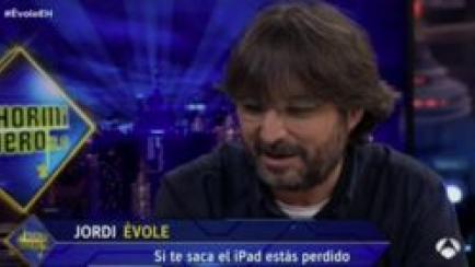 El ya expresentador de Salvados --de laSexta-- Jordi Évole ha pasado su primerfin de semana sin su mitico programa siguiendo el futbol en la radio