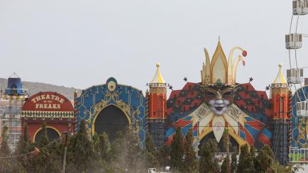 Imagen tomada desde el exterior del recinto del escenario principal del Festival Medusa.