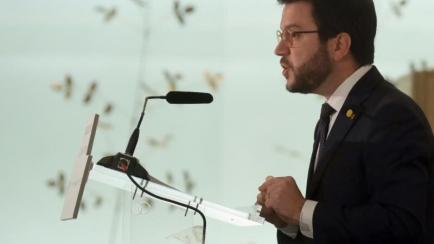 El vicepresidente de la Generalitat de Cataluña, Pere Aragonès, durante su intervención este jueves en un desayuno informativo en Madrid. EFE/Kiko Huesca