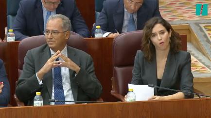 Isabel Díaz Ayuso y Enrique Ossorio en la Asamblea de Madrid