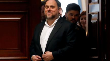 FILE PHOTO: Jailed Catalan politician Oriol Junqueras leaves after getting his parliamentary credentials at Spanish Parliament, in Madrid, Spain, May 20, 2019. REUTERS/Susana Vera/File Photo