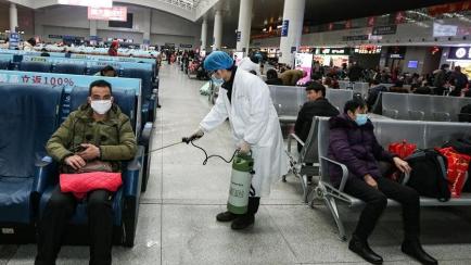 Cuarentena en Wuhan: China impide cualquier salida de la ciudad donde comenzó brote neumonía.