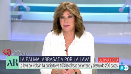 Ana Rosa Quintana, en un programa especial por la erupción del volcán de La Palma.