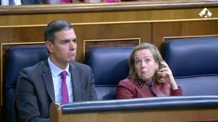 La expresiva cara de Calviño al escuchar al diputado del PP en el Congreso.