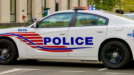 Un coche de policía en Washington.