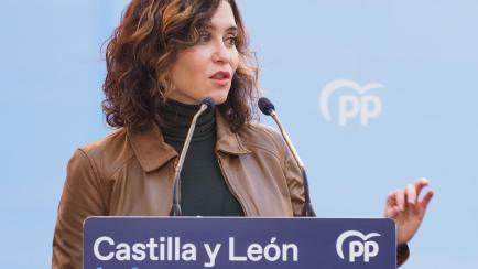 VALLADOLID CASTILLA Y LEON, SPAIN - FEBRUARY 08: The president of the Community of Madrid, Isabel Diaz Ayuso, speaks at a lunch meeting with members of the PP of Valladolid, at the Hotel Melia Recoletos, on February 8, 2022, in Valladolid, Casti...