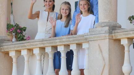 PALMA DE MALLORCA, SPAIN - AUGUST 08: King Felipe VI of Spain, Queen Letizia of Spain, Princess Leonor of Spain (L) and Princess Sofia of Spain visit 'Son Marroig' museum on August 08, 2019 in Palma de Mallorca, Spain. (Photo by Europa Press Ent...