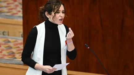 La presidenta de la Comunidad de Madrid, Isabel Díaz Ayuso, interviene este jueves al pleno de la Asamblea de Madrid.