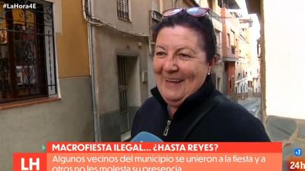 Una de las vecinas habla sobre la 'rave' ilegal de Granada en RTVE.