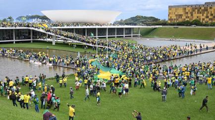 Seguidores del exmandatario brasileño Jair Bolsonaro han invadido este domingo la sede del Congreso Nacional.