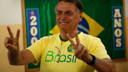 Jair Bolsonaro, el pasado 30 de octubre en Brasilia, tras votar en la segunda vuelta de las elecciones presidenciales. 
