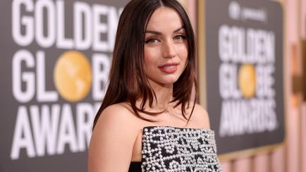 BEVERLY HILLS, CALIFORNIA - JANUARY 10: 80th Annual GOLDEN GLOBE AWARDS -- Pictured: Ana de Armas arrives at the 80th Annual Golden Globe Awards held at the Beverly Hilton Hotel on January 10, 2023 in Beverly Hills, California. --  (Photo by Chr...