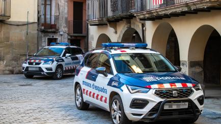 Dos unidades de Mossos d'Esquadra