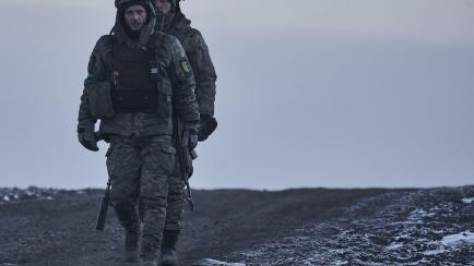 Soldados ucranianos, en su posición cerca de la línea del frente en Bakhmut, Donetsk, el pasado 9 de febrero.