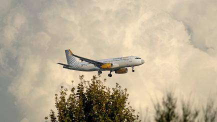 Un avión de Vueling desde el aeropuerto de Barcelona