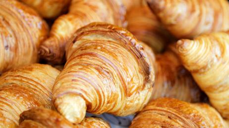 El ‘croissant’ nunca fue francés: la leyenda bélica que apunta a un inesperado país de origen
