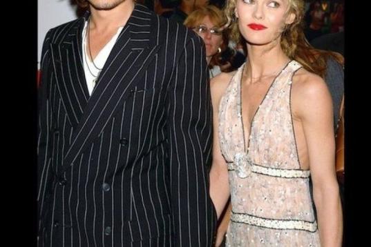 Johnny Depp y Vanessa Paradis acuden al estreno de la película  en Nueva York. 

