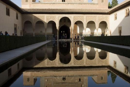 Uno de los pórticos más emblemáticos de La Alhambra 