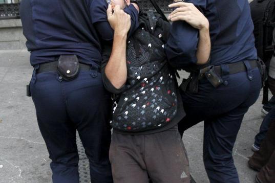 Un manifestante es detenido