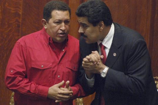 En 2007, con su sucesor Nicolas Maduro, entonces ministro de Exteriores