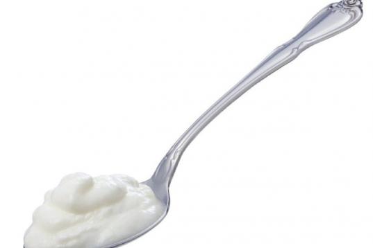 La gracieta de comparar toda sustancia viscosa y de color blanco con el semen se hizo realidad en un mercado de Alburquerque, donde uno de sus trabajadores confesó haber rellenado yogures con su propio esperma.