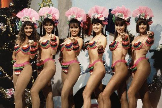 Estas seis bailarinas italianas irrumpían en el programa Tutti Frutti para cantar y bailar ataviadas como vedettes. También aparecieron en Humor cinco estrellas.