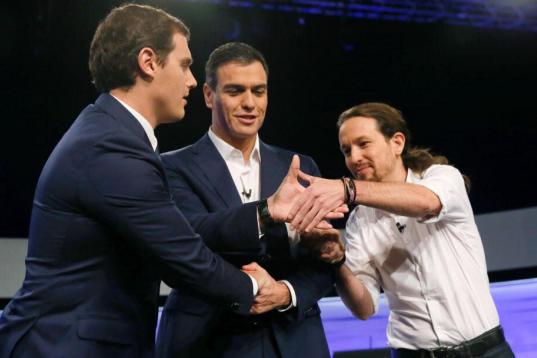 Albert Rivera, Pedro Sánchez y Pablo Iglesias, en el debate de 'El País' en 2015.