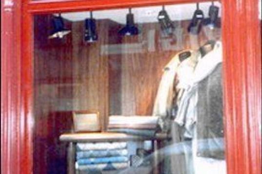 En 1991 la familia de Inditex creció con la incorporación de las marcas Pull&Bear (imagen de una de las primeras tiendas) y Massimo Dutti.