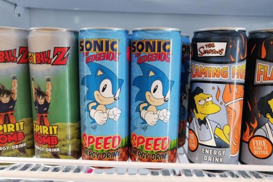 Bebidas energéticas de Sonic o Los Simpsons.