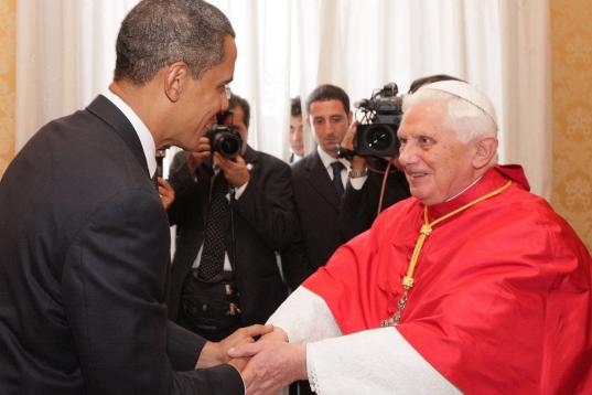 VATICAN CITY, VATICAN - JULY 10:  US President Barack Obama (L) meets with Pope Benedict XVI in his library at the Vatican on July 10, 2009 in Vatican City, Vatican. Obama was meeting with The Pope for the first time as President following the G...