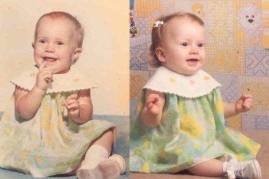 La primera foto de mi madre y yo, a la misma edad (1 año) y con el mismo vestido.
