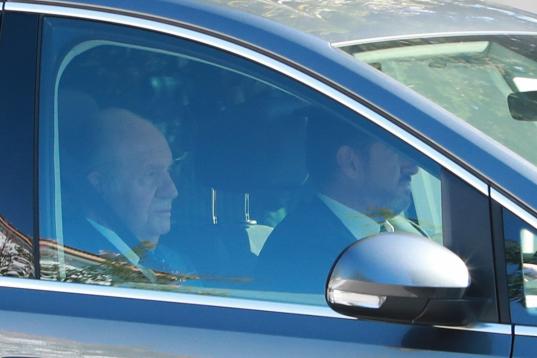 El rey Juan Carlos llega a la boda.