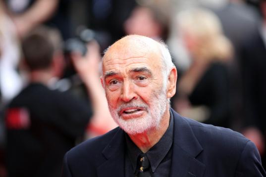 El actor escocés falleció a los 90 años por causas naturales. Connery fue el primer actor en dar vida a James Bond en la gran pantalla, aunque este no fue el único papel que le convirtió en una estrella.