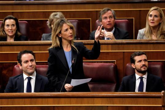 Cayetana Álvarez de Toledo ha pedido que el debate de investidura arrancara con la lectura del pacto que el PSOE ha sellado con ERC a cambio de la abstención de los independentistas catalanes.