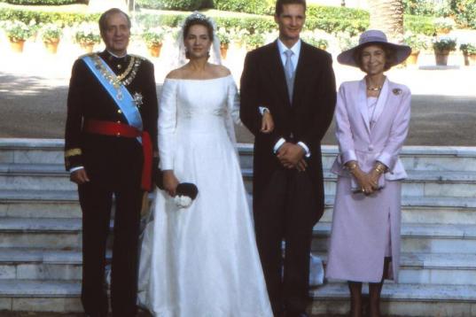 En la boda de la infanta Cristina e Iñaki Urdangarín en 1997 en la catedral de Santa Eulalia. 