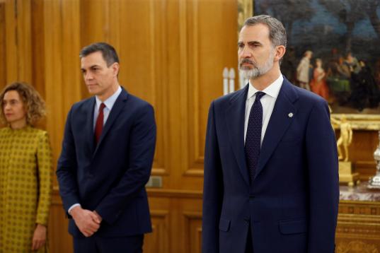 El rey Felipe VI, el presidente Pedro Sánchez y la presidenta del Congreso Mertixell Batet.