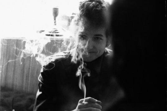 ©Tony Frank, Bob Dylan, Fumée black&white, Paris 1964