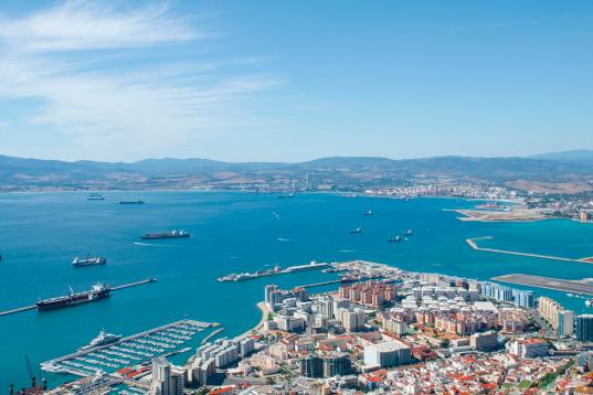 El Estrecho de Gibraltar, desde el peñón. 