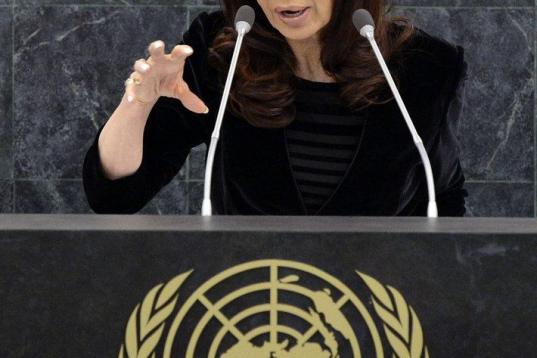 La presidenta argentina Cristina Fernández hablando ante la Asamblea General de la ONU el 24 de septiembre del 2013. (AP Photo/Justin Lane, Pool)