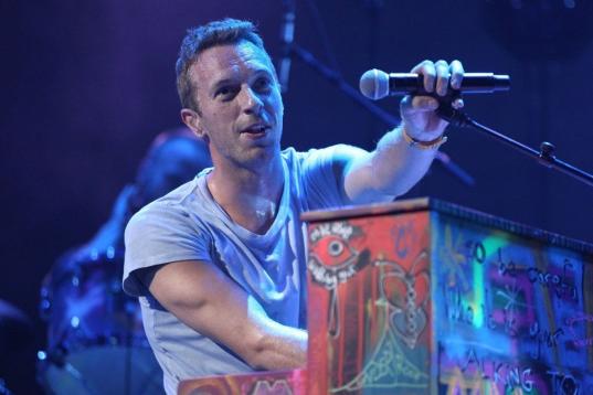 PETA nombró al líder de Coldplay el vegetariano más sexy de 2005. 