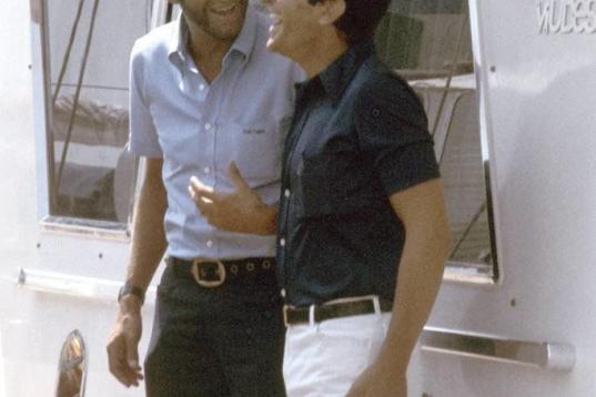 Los amigos a bordo del yate Fortuna en Palma de Mallorca el 7 de agosto de 1977.