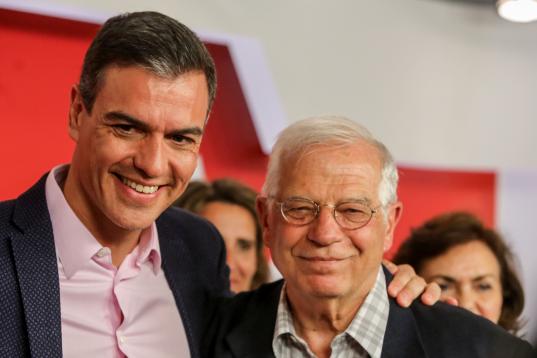 Con Pedro Sánchez, tras ganar las elecciones europeas del 26-M. 